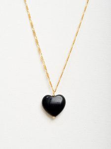 Collar corazón onix negro cadena oro